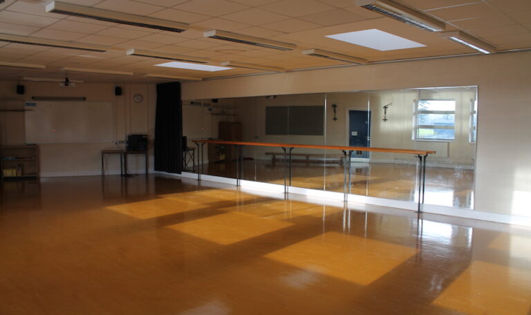 Tupton - Dance Studio